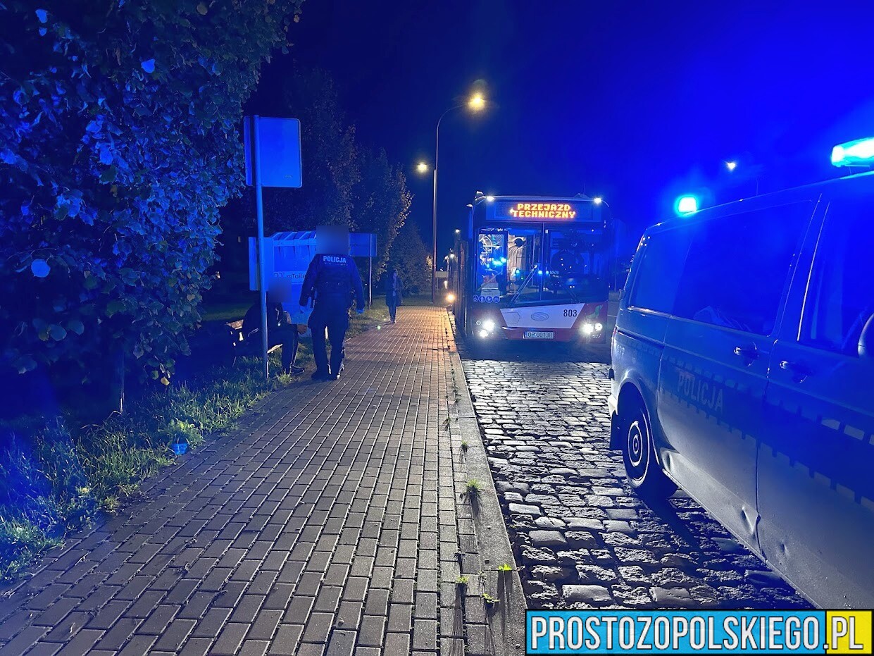 Interwencja funkcjonariuszy w autobusie MZK na ul.Witosa w Opolu.(Zdjęcia&Wideo)