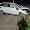 Wypadek na DW426 między miejscowościami Klucz i Zalesie Śląskie. Kierujący autem uderzył w betonowy przepust.