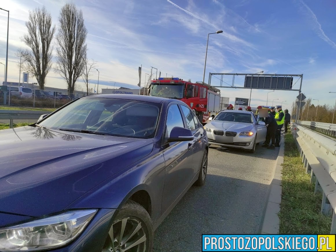 Wypadek na ul. Wrocławskiej koło Mercedesa w Opolu. Poszkodowana kobieta w ciąży (Zdjęcia&Wideo)