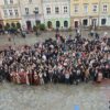 Maturzyści zatańczyli Poloneza na Opolskim Rynku.(Zdjęcia&Wideo)