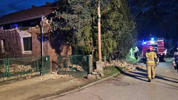 Wybuch w domu w Zakrzowie. Zawaliła się jedna ze ścian w budynku.(Zdjęcia)