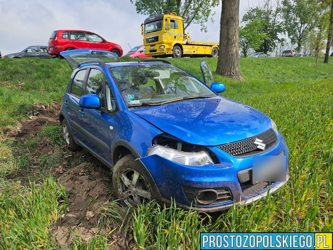Zdarzenie drogowe między Opolem a Zawadom. Kierowca zakończył swoją jazdę w polu. (Zdjęcia&Wideo)