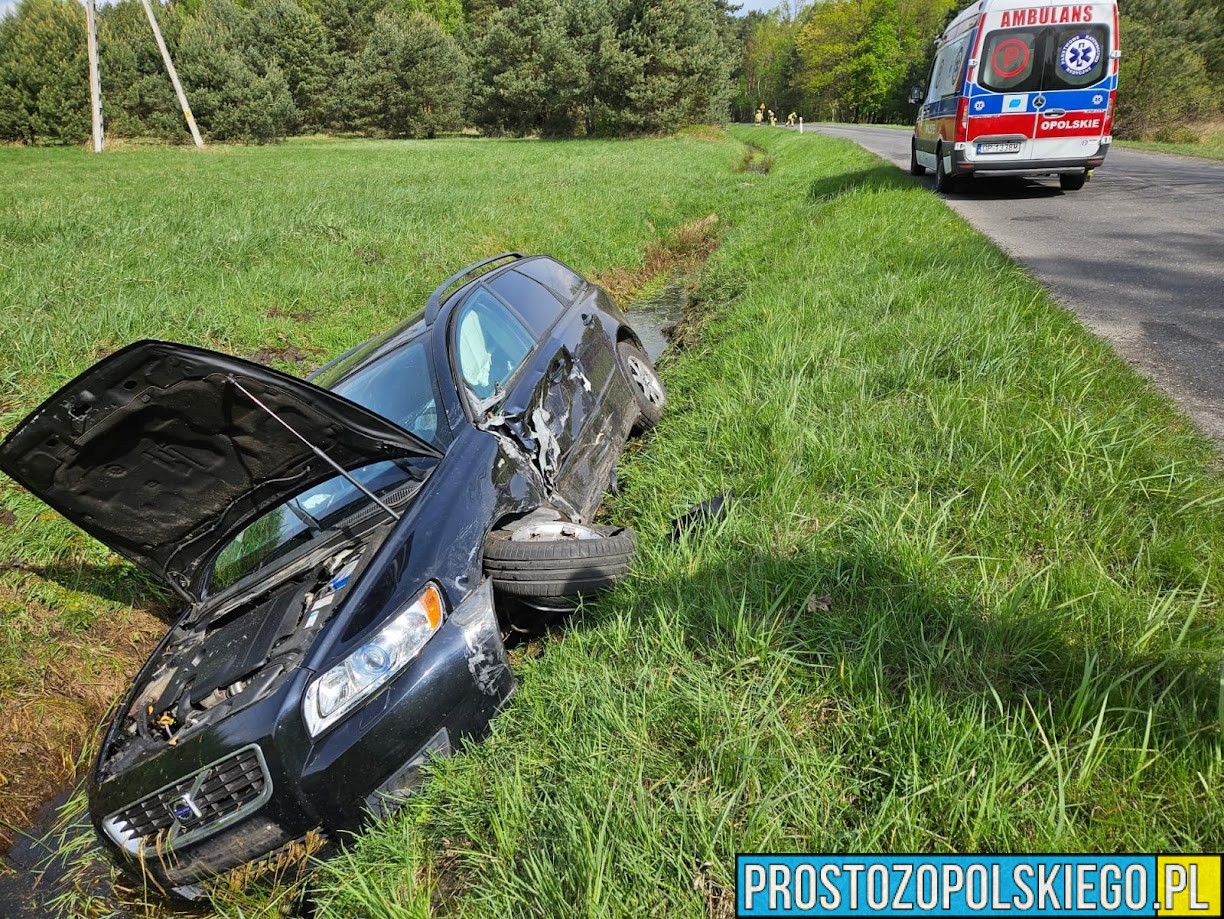 Zderzenie dwóch samochodów na łuku drogi na trasie Antoniów - Dylaki .(Zdjęcia&Wideo)