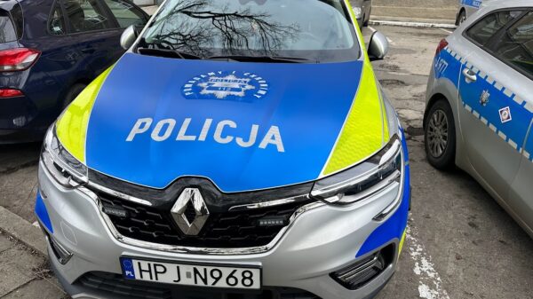 27-letni kierowca volkswagena został zatrzymany przez policjantów z Krapkowic. Mężczyzna w wydychanym powietrzu miał blisko promil alkoholu.