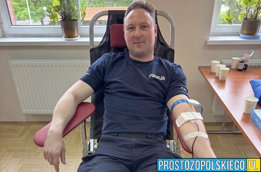 Młodszy aspirant z Namysłowa oddał krew – bezinteresowna pomoc, która ratuje życie