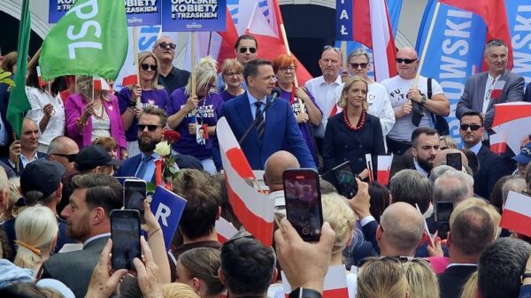 „Walka o Polskę bez podziałów – Trzaskowski apeluje z Kluczborka”