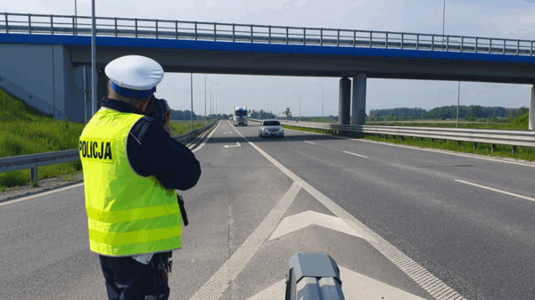 Bezpieczna DK-46: Policjanci czuwają nad bezpieczeństwem na jednej z kluczowych tras Opolszczyzny