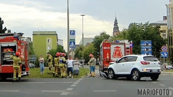 Wypadek na rondzie w Opolu. Wśród pasażerów było 5-miesięczne niemowlę