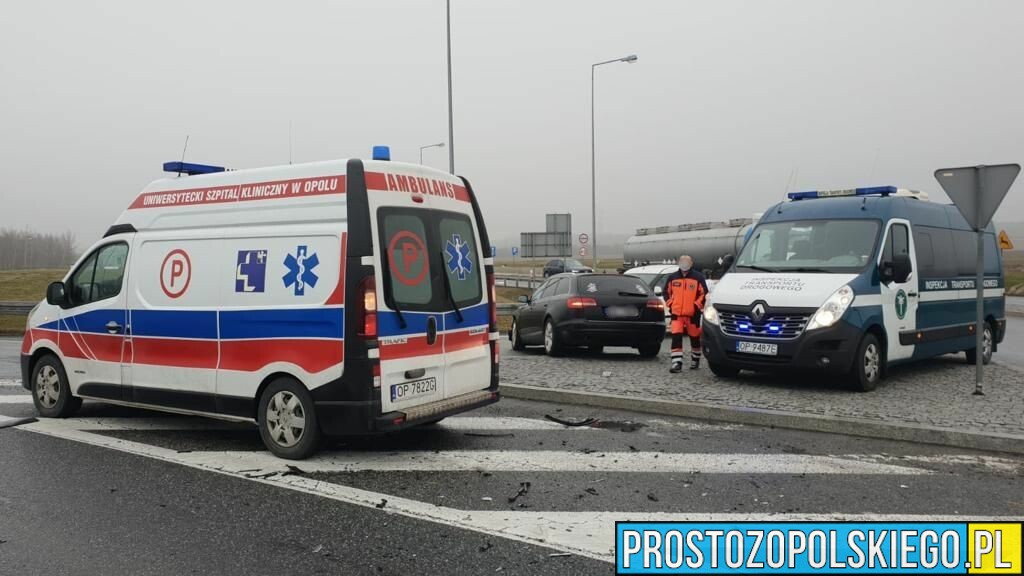 Mężczyzna z zabranymi uprawnieniami do prowadzenia pojazdów, spowodował wypadek. Całe zajście widzieli inspektorzy ITD z Opola.