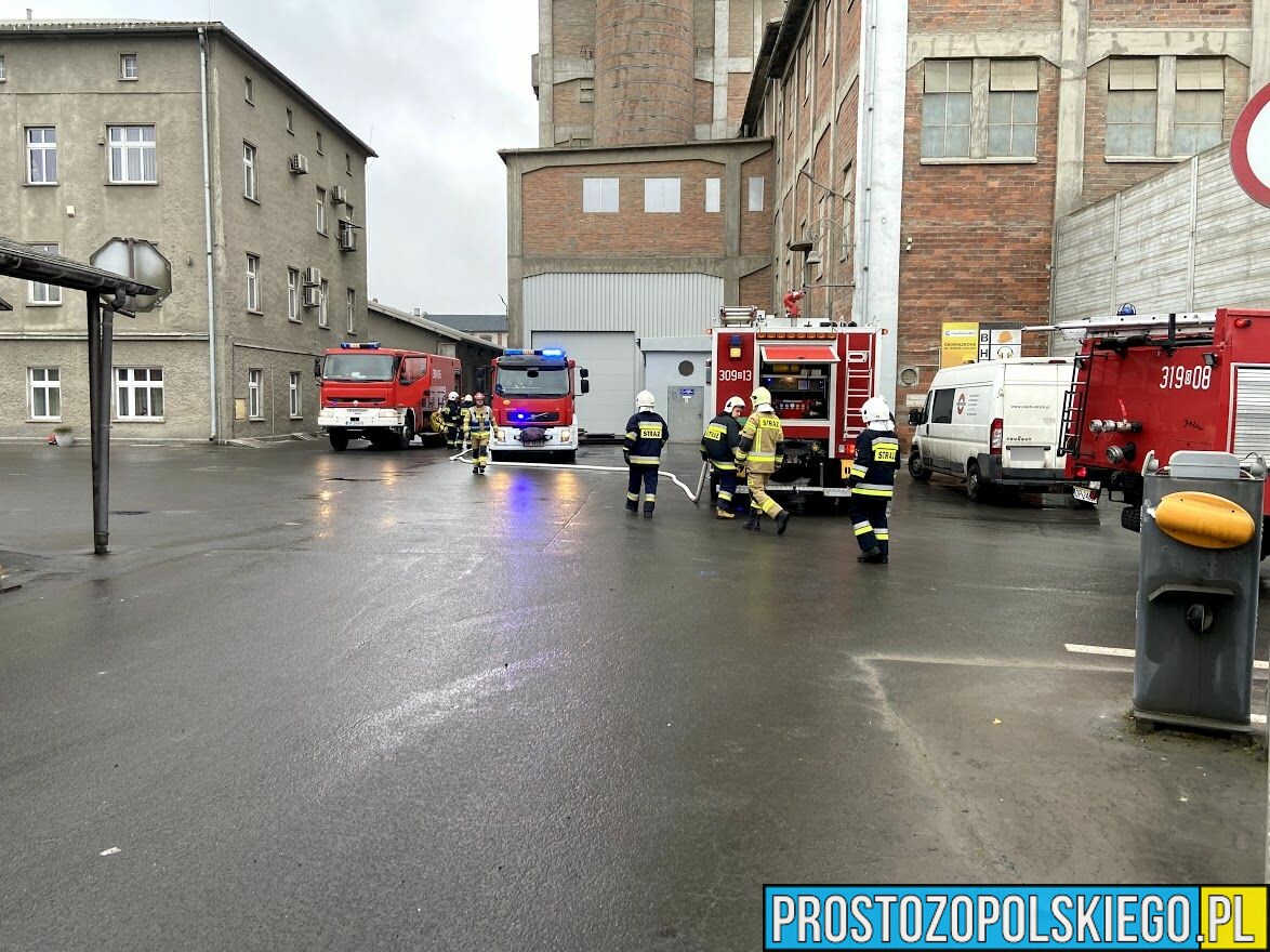 Pożar w Cementowni Odra w Opolu . Na miejscu 9 jednostek straży z JRG i OSP.(Zdjęcia&Wideo)