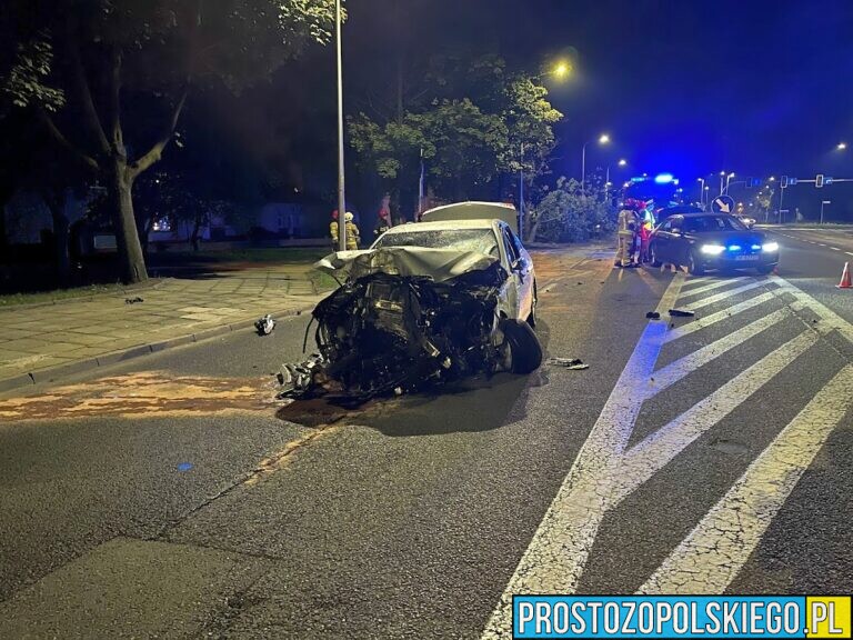 Wypadek w centrum Opola. Kierujący mercedesem zderzył się
