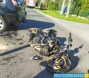 Zderzenie motocyklisty z osobówką w Tarnowie Opolskim. Na miejscu lądował LPR Ratownik23.(Wideo)