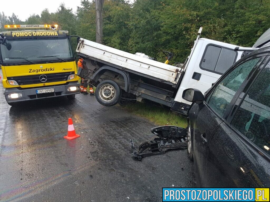 Zderzenie 3 aut w powiecie Nyskim. Ranne dziecko trafiło do szpitala.(Zdjęcia)