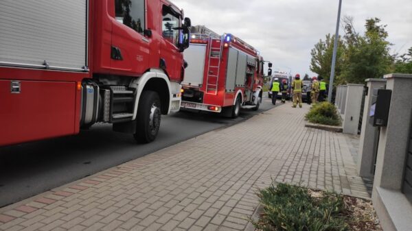 Zderzenie czołowe skody z golfem Opole-Chmielowice.(Wideo)