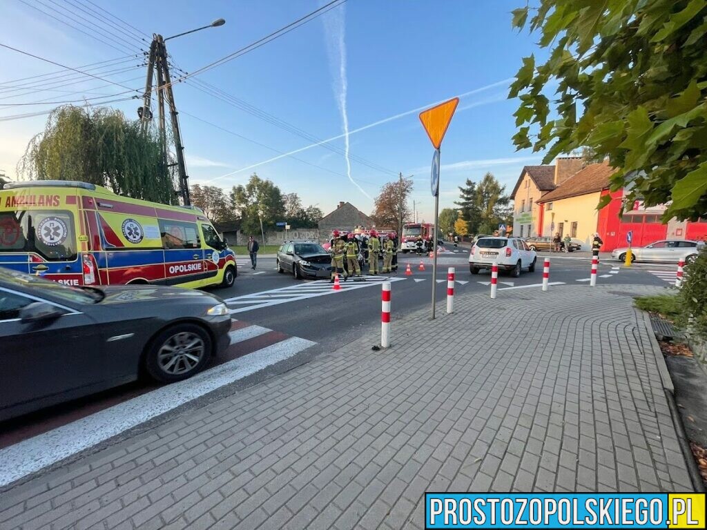 Wypadek na rondzie w Komprachicach koło Opola.(Zdjęcia&Wideo)