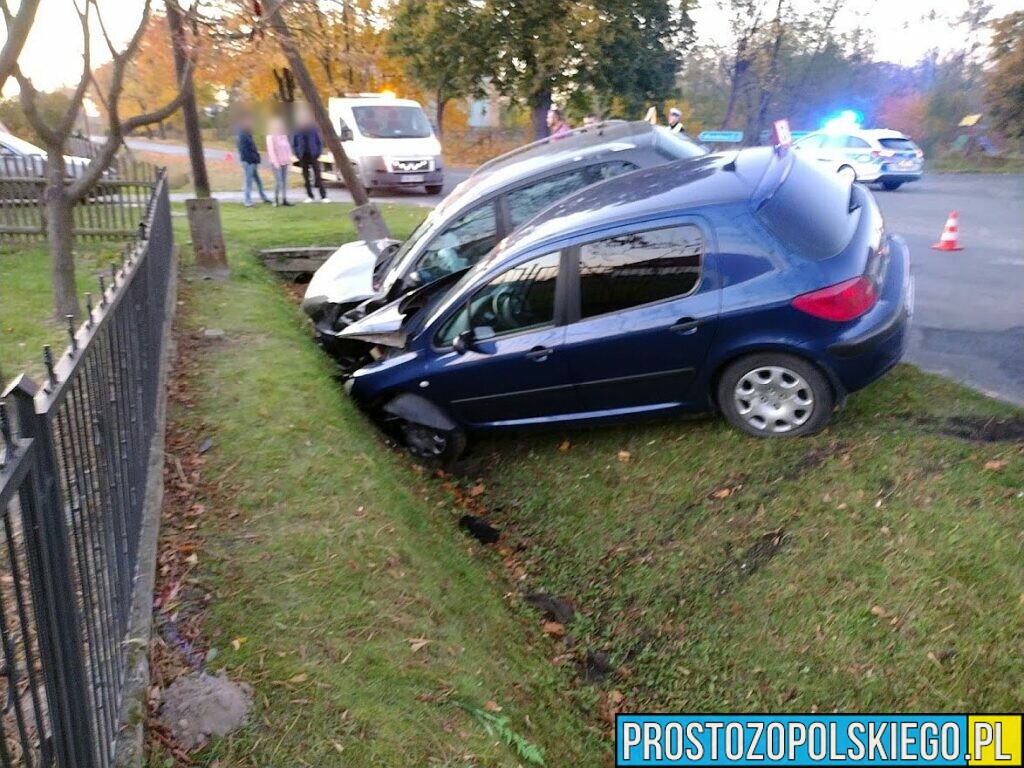 Zderzenie dwóch aut w miejscowości Świniary Wielkie. Jedna osoba zabrana do szpitala.(Zdjęcia)