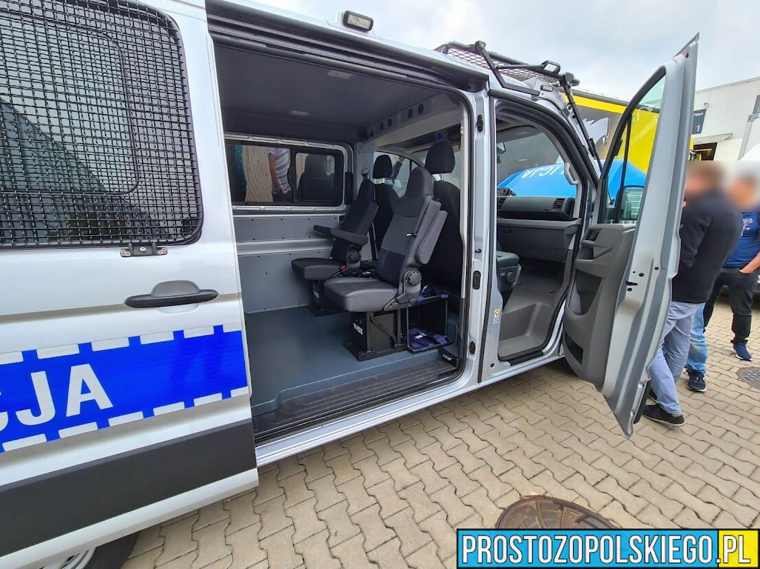 6 nowych furgonetek MAN dla opolskiej Policji.(Wideo&Zdjęcia)