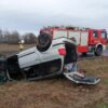 Dachowanie auta na DK45 w miejscowości Żużela koło Krapkowic. Jedna osoba poszkodowana.(Zdjęcia)