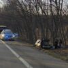 Samochód osobowy wypadł z drogi i uderzył w drzewo na DK94.(Zdjęcia&Wideo)