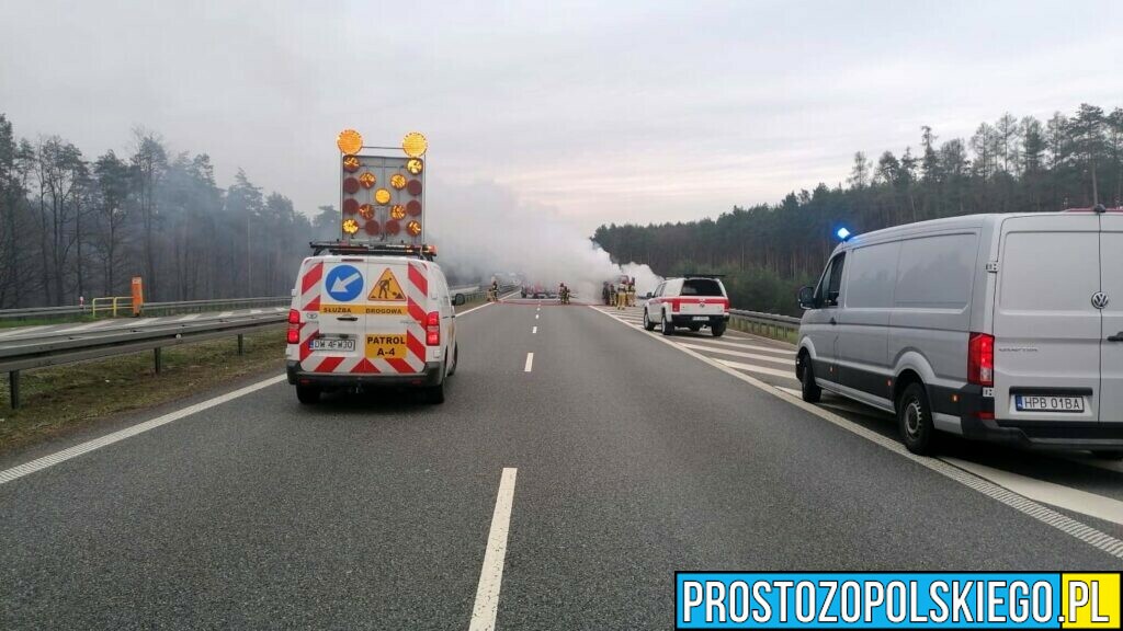 Pożar busa na opolskim odcinku autostrady A4.(Zdjęcia)