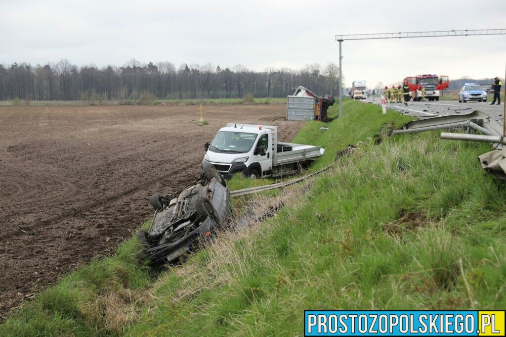 Wypadek na obwodnicy Opola. Zderzyły się tam dwie ciężarówka bus i osobówka. Na miejscu lądował LPR.(Zdjęcia&Wideo)