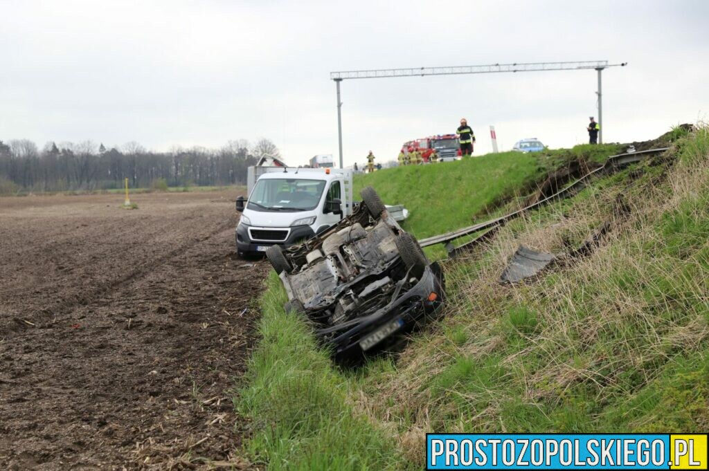 Wypadek na obwodnicy Opola. Zderzyły się tam dwie ciężarówka bus i osobówka. Na miejscu lądował LPR.(Zdjęcia&Wideo)
