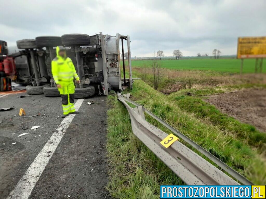 Wypadek na obwodnicy Opola. Zderzyły się tam dwie ciężarówka bus i osobówka. Na miejscu lądował LPR.(Zdjęcia&Wideo)