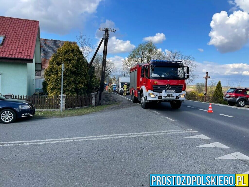 Wypadek karetki na dk94 w miejscowości Borkowice. Jedna osoba została poszkodowana.(Zdjęcia)