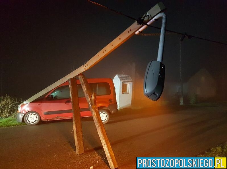 27-latek autem wjechał w latanie w Borkach Wielkich. Badanie wykazało blisko 2,5 promila.(Zdjęcia)