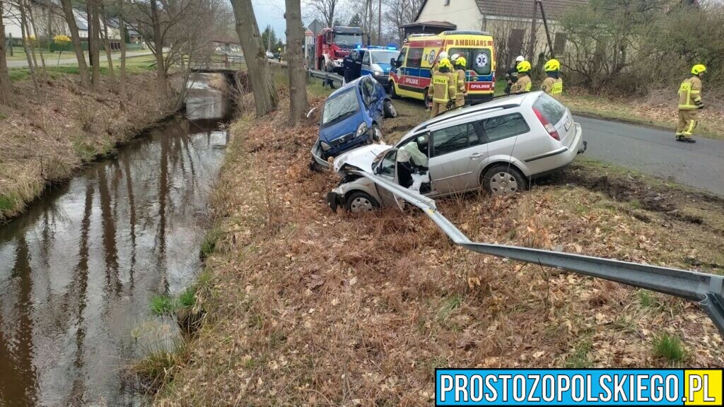 pijany kierowca, dwóch pijanych, zderzenie pijanych kierowców, wypadek murów, wypadek w Murowie, zderzenie w murowie, auto w rzece murów, dwaj pijani wypadek, wypadek pod wpływem alkoholu, kierowca po spożyciu, murów, w murowie, wypadek, stracą prawojazdy,