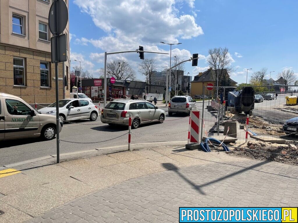 Zmienia się organizacja ruchu rejonie budowanego centrum przesiadkowego Opole Główne.(Zdjęcia)