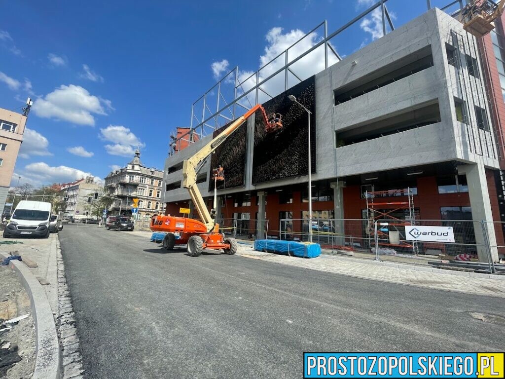 Zmienia się organizacja ruchu rejonie budowanego centrum przesiadkowego Opole Główne.(Zdjęcia)