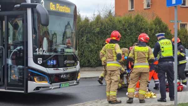 Autobus potrącił 85-letnią seniorkę w Kędzierzynie Koźlu.(Zdjęcia)