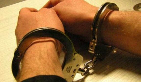Kryminalni z Brzegu zatrzymali mężczyzn za posiadanie narkotyków. Grozi im do 10 lat więzienia.