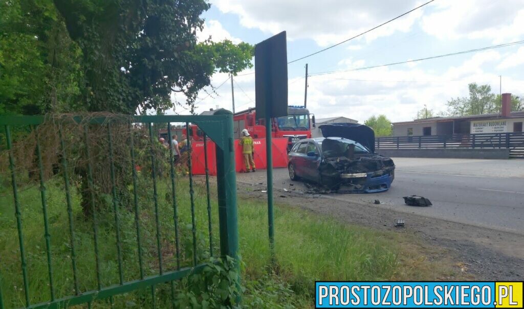 Wypadek w miejscowości Dobra koło Krapkowic. Na miejscu lądował LPR Ratownik23.(Zdjęcia)