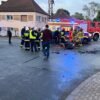 Zderzenie motocyklisty z osobówką na skrzyżowaniu Opole-Winów. Poszkodowany motocyklista zabrany do szpitala.(Zdjęcia)