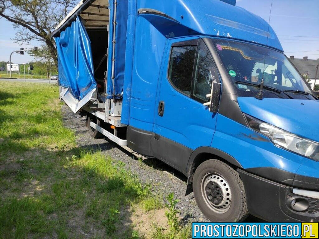 Zderzenie busa z ciężarówką na dk46 w Dąbrowie.(Zdjęcia)