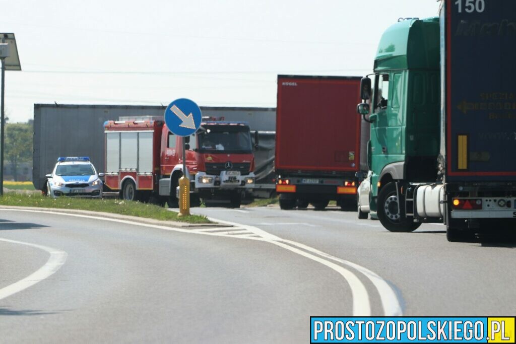 Zderzenie busa z ciężarówką na DK94 i 39 w powiecie Brzeskim.(Zdjęcia)