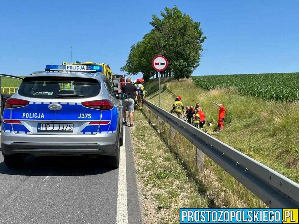 Wypadek śmiertelny motocyklisty w miejscowości Dobroszowice koło Prudnika DW414.(Zdjęcia&Wideo)