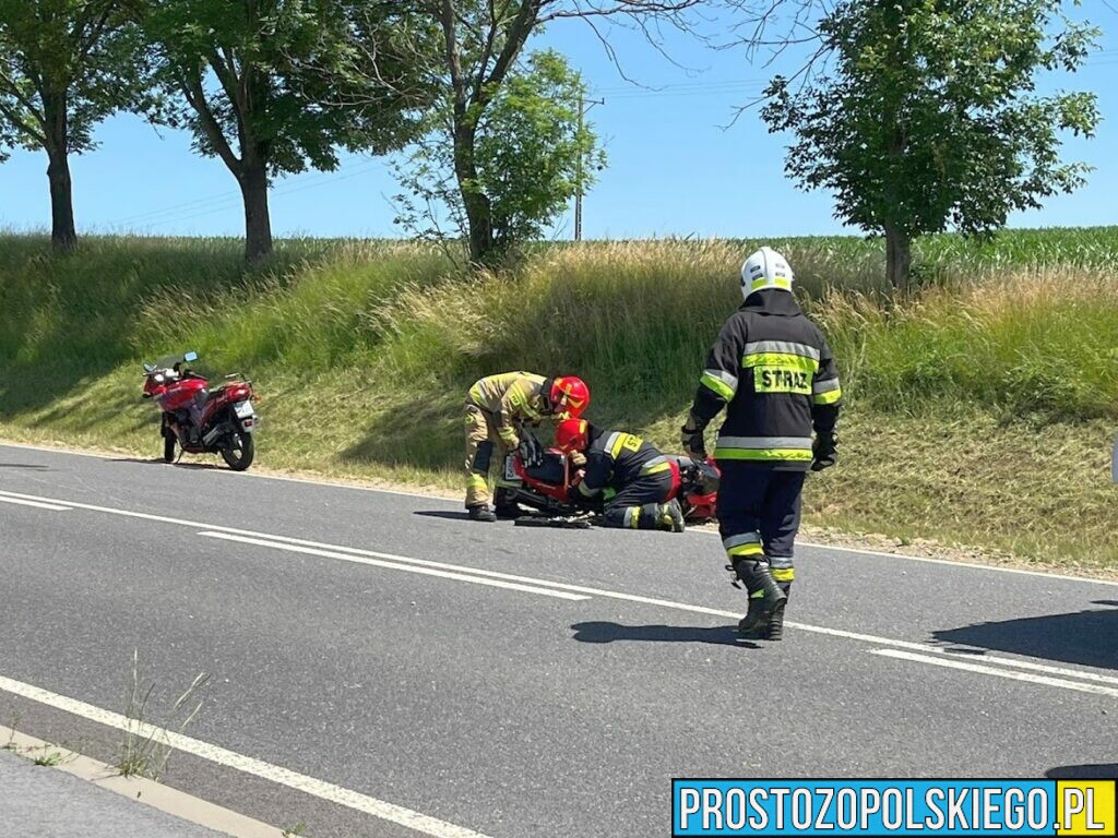 Wypadek śmiertelny motocyklisty w miejscowości Dobroszowice koło Prudnika DW414.(Zdjęcia&Wideo)