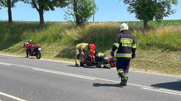 Wypadek śmiertelny motocyklisty w miejscowości Dobroszowice koło Prudnika DW414.(Zdjęcia&Wideo)