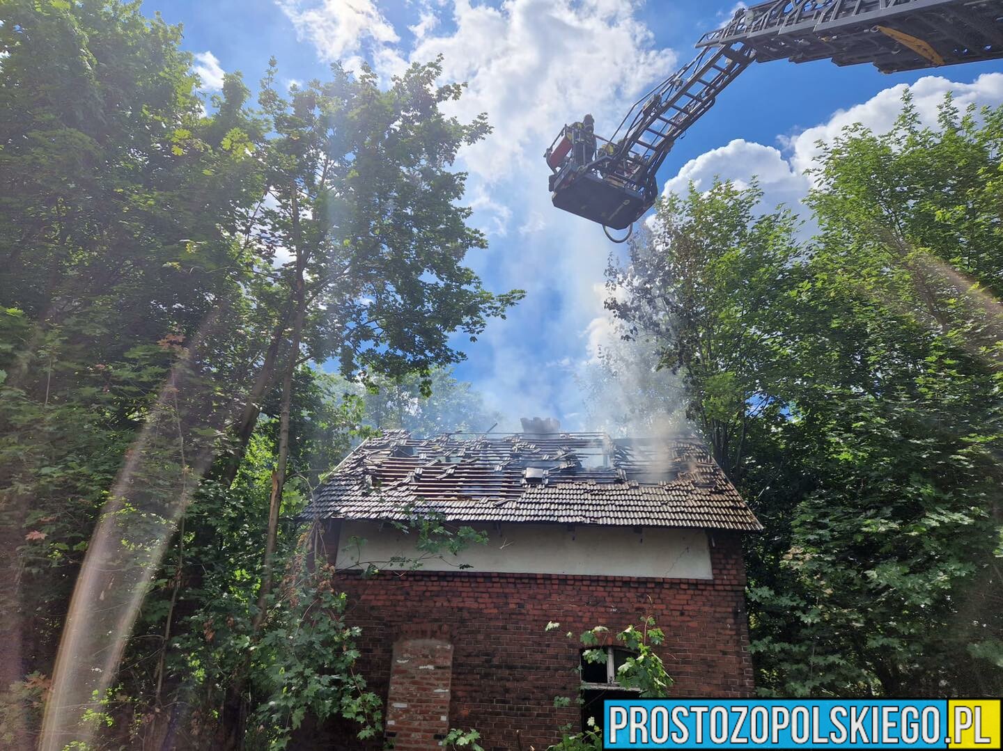 Pożar budynku w miejscowości Reńska Wieś.