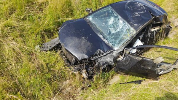 Dachowanie opla na autostradzie A4.Dwie osoby poszkodowane. Na miejscu lądował LPR.(Zdjęcia)