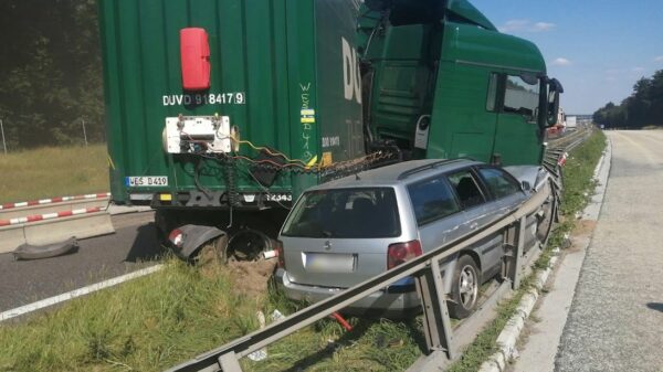 Wypadek na opolskim odcinku autostrady A4. Na miejscu lądowały dwa śmigłowce LPR-y.(Zdjęcia)