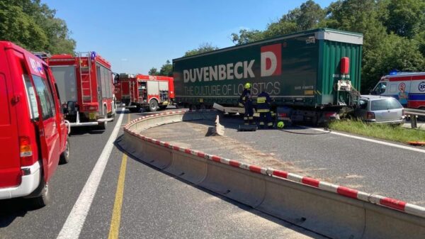 Wypadek na opolskim odcinku autostrady A4. Na miejscu lądowały dwa śmigłowce LPR-u.(Zdjęcia)