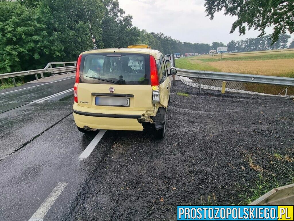 Zderzenie dwóch ciężarówek busa i osobówki w Zawadzie koło Opola.(Zdjęcia)