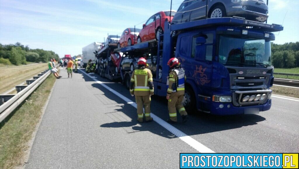 Zderzenie dwóch ciężarówek na opolskim odcinku autostrady A4.(Zdjęcia)