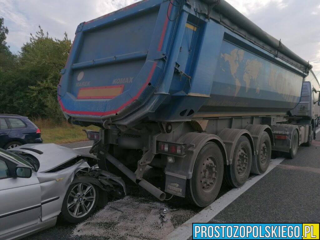 Wypadek na Dk45 w Dąbrowie na trasie Opole-Nysa. Doszło tam do zderzenie dwóch ciężarówek i bmw.(Zdjęcia)