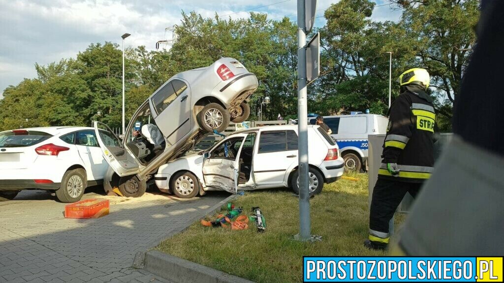 To nie Ameryka, to są Zdzieszowice koło Opola. Jedna osoba poszkodowana w niecodziennym wypadku.(Zdjęcia &Wideo)