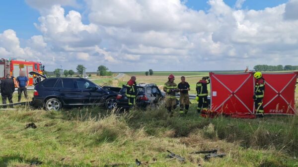 Zderzenie dwóch bmw na obwodnicy Białej. Dwie osoby zostały poszkodowane. Na miejscu lądował LPR.(Zdjęcia)